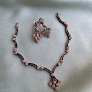 Party necklace