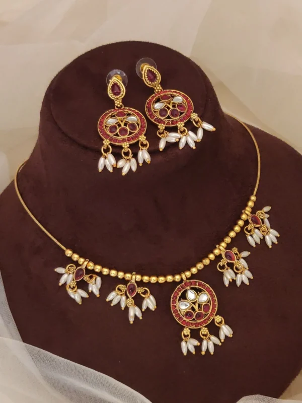 Heavy necklace