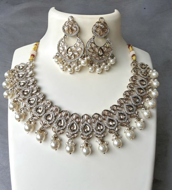 Heavy necklace