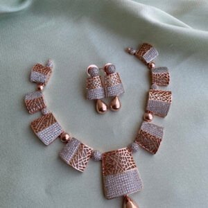 Party necklace